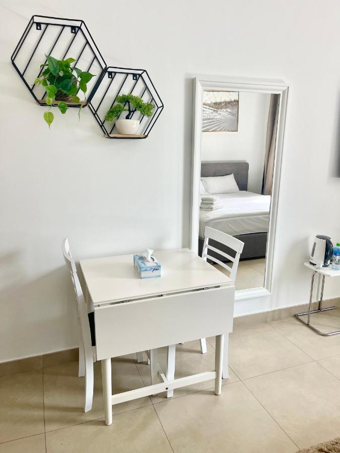 Super Elegant Studio Apartment-Sparkle Tower By Sweet Homes Dubaï Extérieur photo